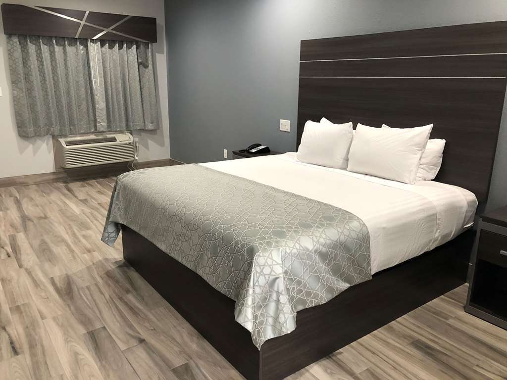 Americas Best Value Inn & Suites Ne Houston Downtown I-610 Room photo